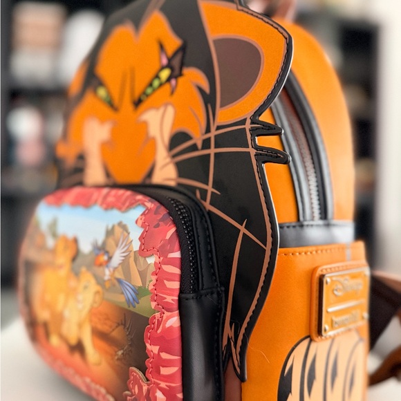 Disney Loungefly Mini Backpack - Villains Scene - Disney Lion King Scar - Picture 3 of 10